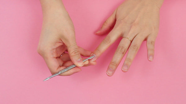 Manicure Scissors Cuticle Regrowth Cut Curved Tip Nail Pedicure