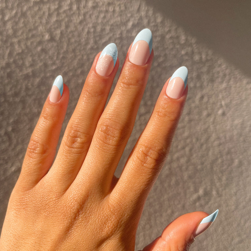 Back to basics with french tips : r/Nails